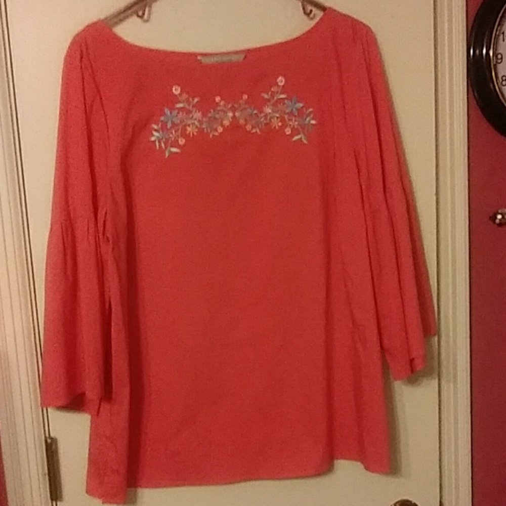 Valerie Stevens Bell Sleeve